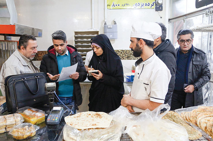 گزارشی از گشت سرزده تعزیرات در نانوایی‌های مشهد