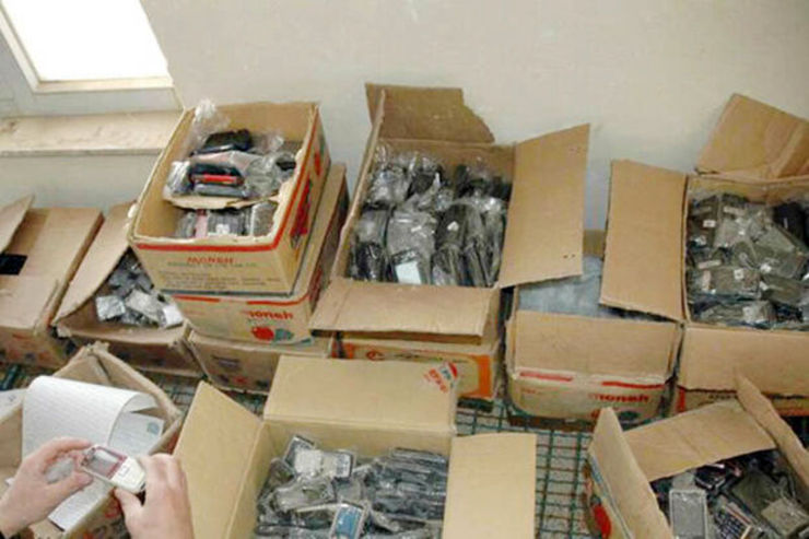 کشف چهار هزار قطعه قاچاق لوازم جانبی تلفن همراه در کاشمر
