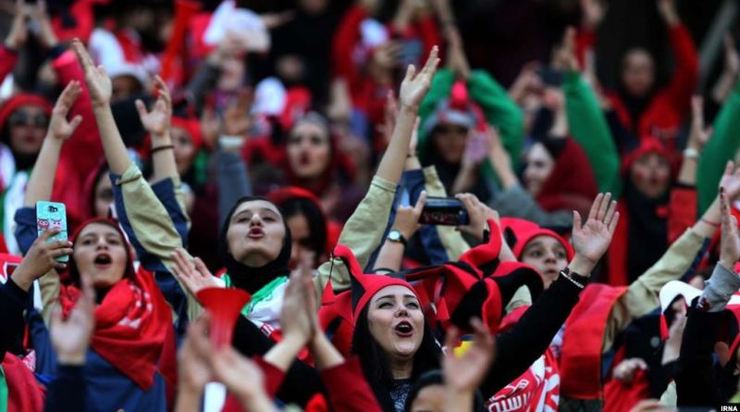 اینفانتینو برای حضور زنان در ورزشگاه به ایران می‌آید