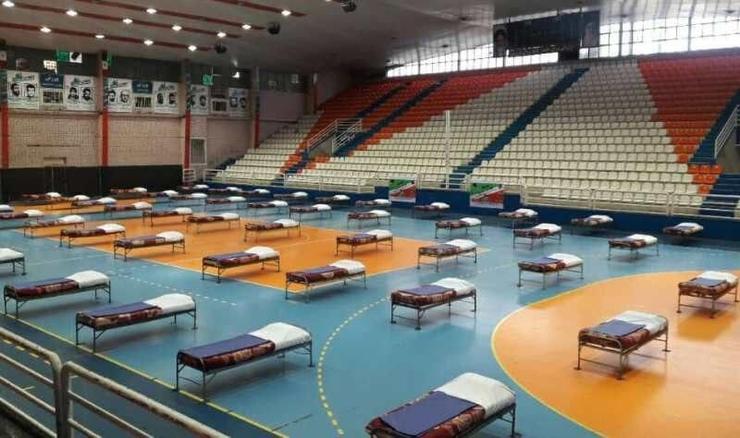 تجهیز یک سالن ورزشی در مشهد توسط قرارگاه منطقه‌ای شمال شرق ارتش برای بیماران کرونایی