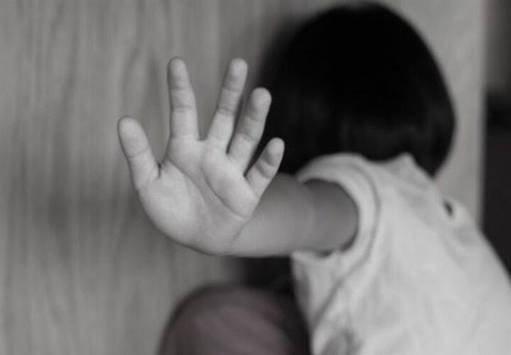 بازداشت پدر کودک آزار در خرمشهر | او جمجه فرزندش را شکسته بود
