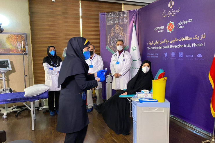 عضو کمیسیون بهداشت: واکسن کرونای ایران تا مردادماه ۱۴۰۰ به تولید انبوه می‌رسد