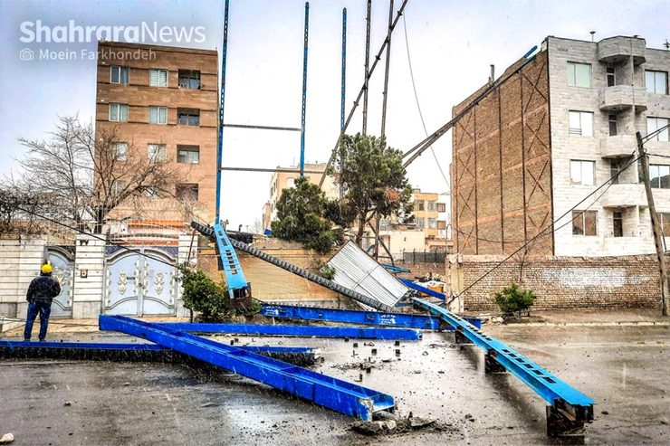 ویدئو | لحظه سقوط اسکلت ساختمان در مشهد