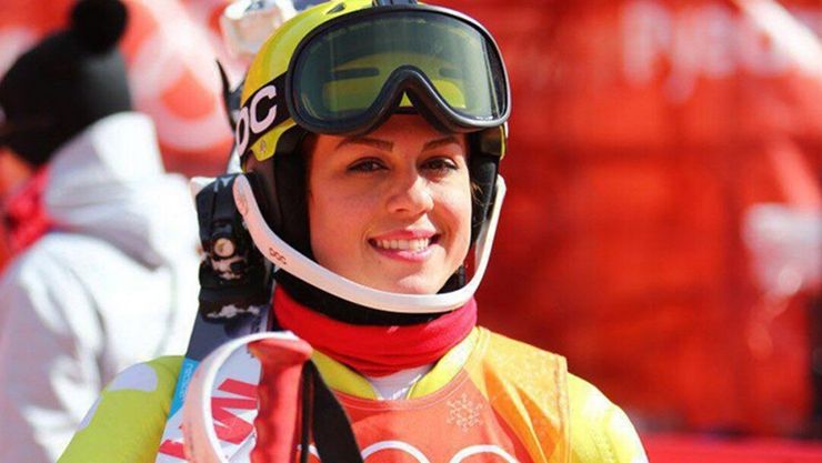 ممنوع‌الخروجی سرمربی تیم ملی اسکی زنان به دلیل عدم رضایت همسر