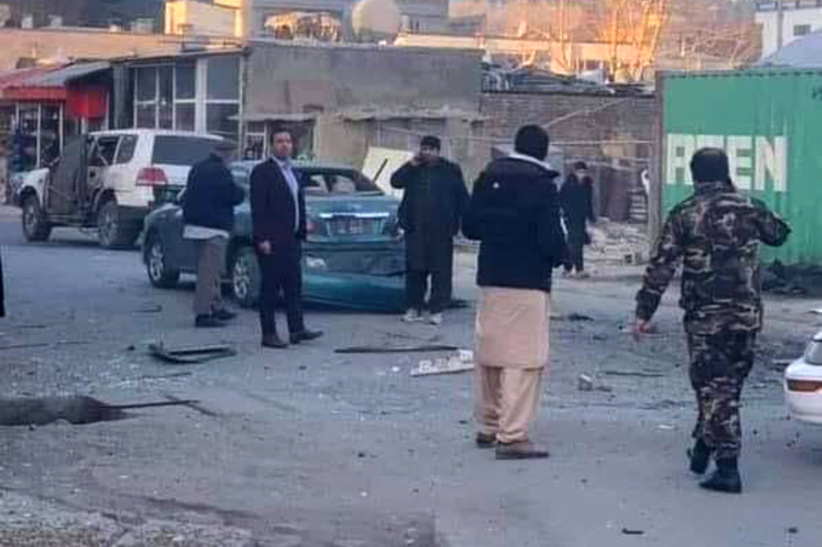 خودرو کارمندان سفارت ایتالیا در کابل هدف قرار گرفت