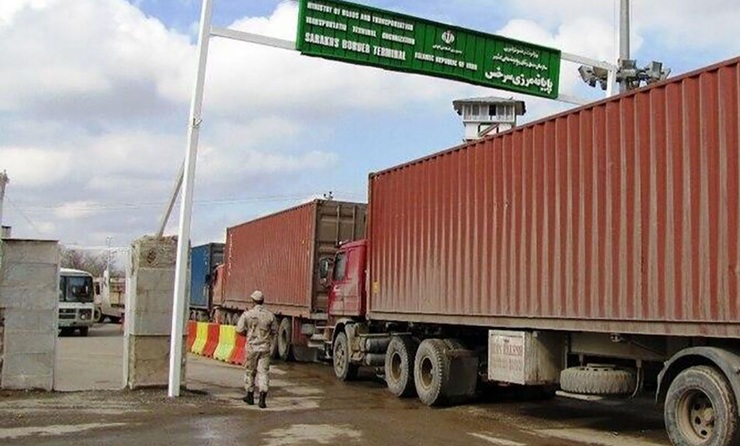 مشکلات بی‌پایان شرکت‌های حمل و نقل در مرز ترکمنستان