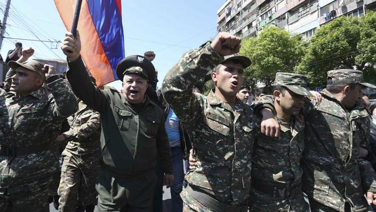 ارتش انتقام شهدایمان را از ارمنستان گرفت