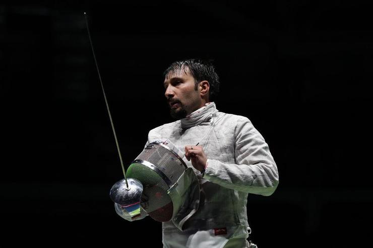 شمشیرباز المپیکی ایران در روستا تمرین می‌کند!