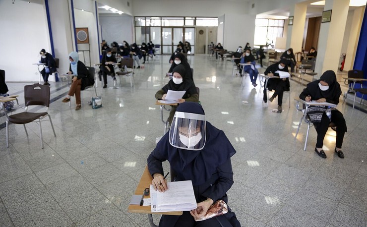 بیش از ۲۰۰۰ داوطلب در دومین روز برگزاری آزمون دکتری وزارت بهداشت غایب بودند