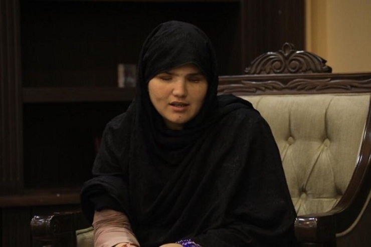 یک عضو طالبان چشمان دخترش را کور کرد