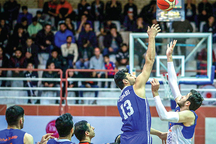 قرعه سخت  آویژه ‌صنعت پارسای مشهد در لیگ برتر بسکتبال