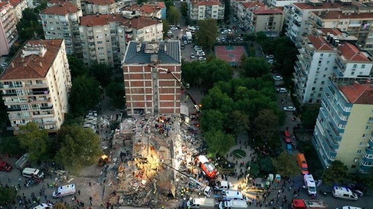 تصاویر تازه از زلزله در ازمیر ترکیه + ویدئو