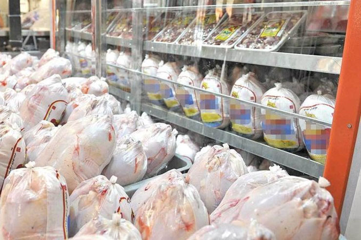 اعتراض فروشندگان و شهروندان به ممنوعیت عرضه مرغ قطعه‌بندی