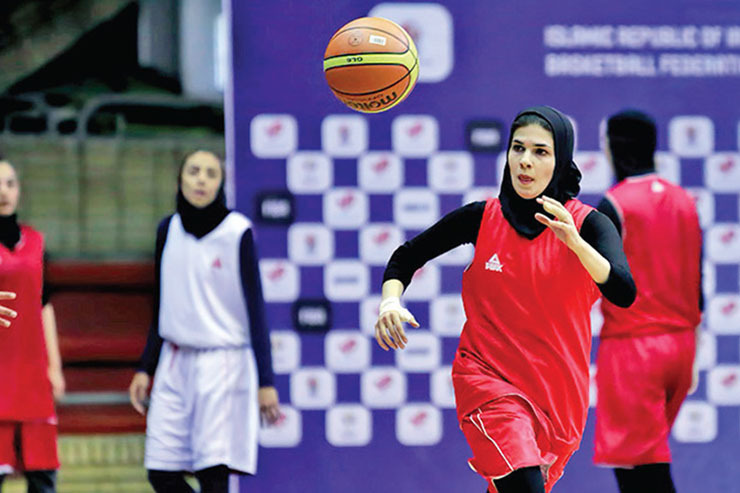 جدال دختران بسکتبالیست مشهدی با خارجی‌های لیگ