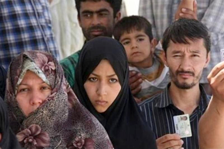 ۳۲۰ هزار مهاجر افغانستانی به صورت قانونی در خراسان رضوی زندگی می‌کنند
