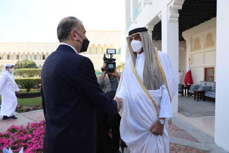 وزیر خارجه با امیر قطر دیدار کرد
