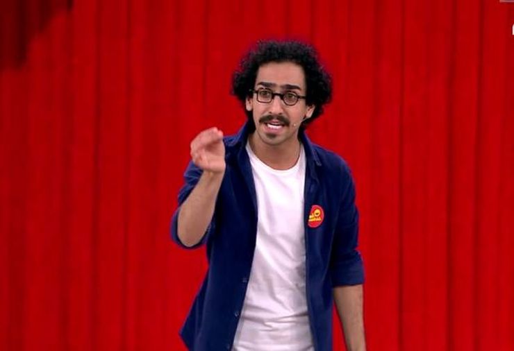 اجرای مصطفی احمدی در مرحله دوم مسابقه «خنداننده شو ۳» + فیلم