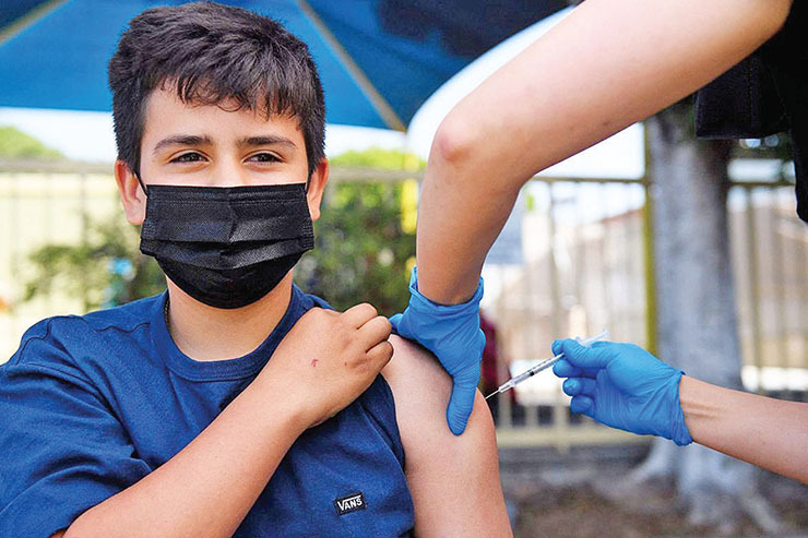 مشهد همچنان در انتظار ابلاغ واکسیناسیون ۹ تا ۱۲ ساله‌ها
