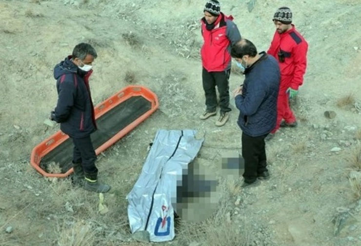 کشف جسد یک زن میانسال در ارتفاعات زکریای مشهد