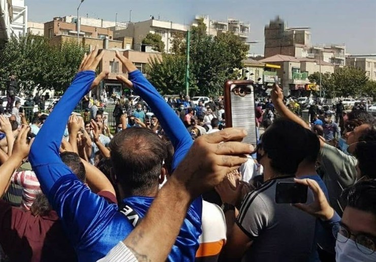 چهارمین تجمع هواداران استقلال مقابل وزارت ورزش درسال ۱۴۰۰
