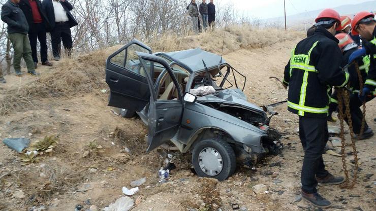 پنج کشته در تصادف دو خودرو سواری در جاده مهاباد