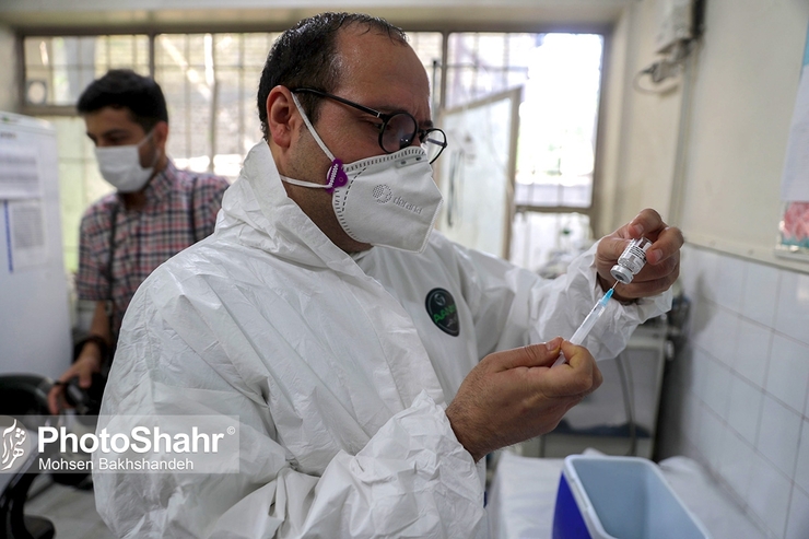 درباره حاشیه‌های واکسیناسیون سراسری کرونا در ایران