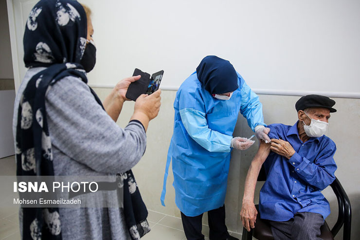 مراکز واکسیناسیون کرونا در مشهد افزایش خواهد یافت