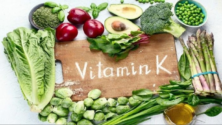 ویتامین k در چه خوراکی‌هایی وجود دارد؟