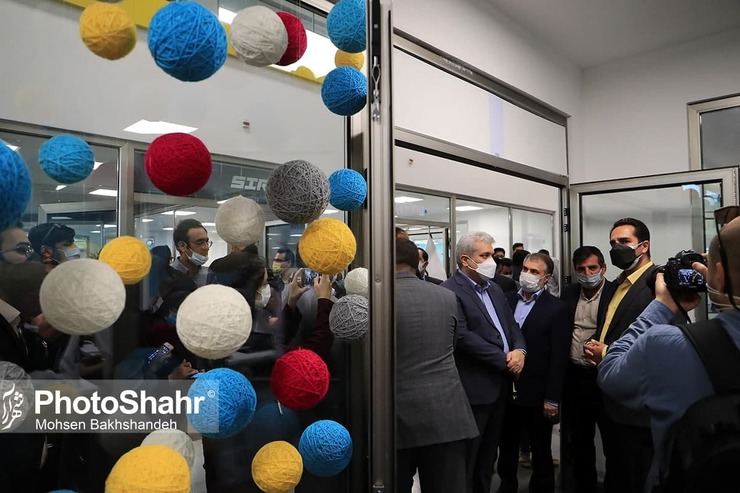 سورنا ستاری در مشهد: توسعه شرکت‌های دانش‌بنیان در گرو سرمایه‌گذاری بخش خصوصی است