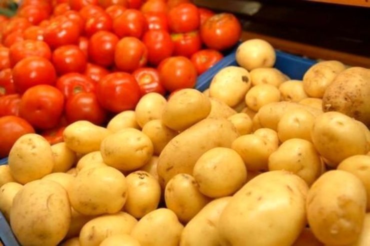 سیب‌زمینی و گوجه‌فرنگی دوباره گران شدند + جدیدترین قیمت در بازار امروز ۱۲ خرداد ۱۴۰۰