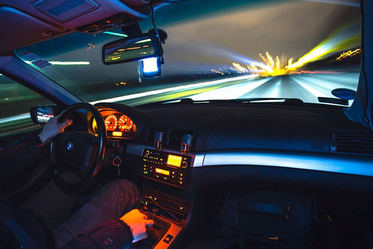 سرعت مجاز برای رانندگان وسایل نقلیه در شرایط مختلف چقدر است؟
