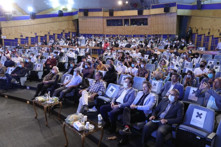 مسابقه استعدادیابی نواهنگ پایان یافت | تقدیر از خوانندگان برتر افغانستان در تهران + عکس