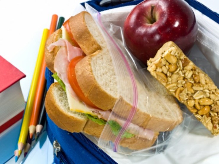 اهمیت مصرف صبحانه دانش آموزان در روز‌های امتحانات