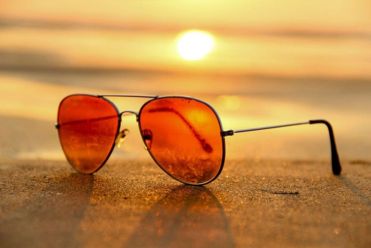 عینک آفتابی استاندارد چه مشخصاتی دارد؟