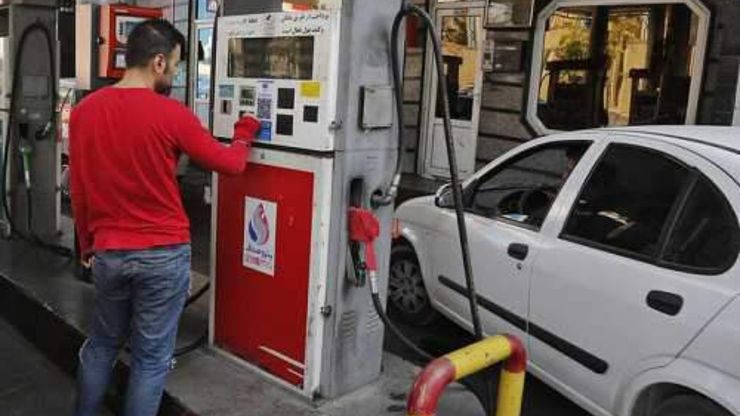 دلیل کمبود بنزین سوپر در جایگاه‌های سوخت مشهد چیست؟