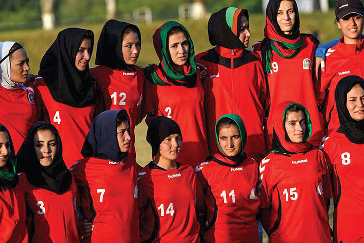 کمک جهان به بانوان فوتبالیست افغان