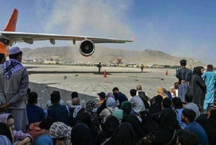 انفجار در نزدیکی فرودگاه کابل + فیلم