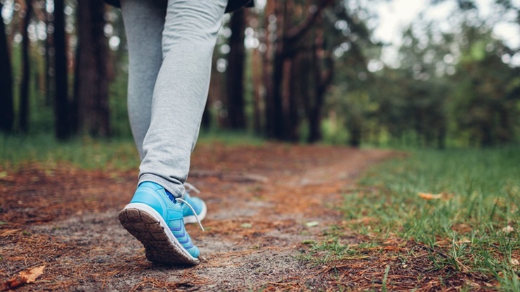 پیاده‌روی با شکم خالی مفید است یا مضر؟