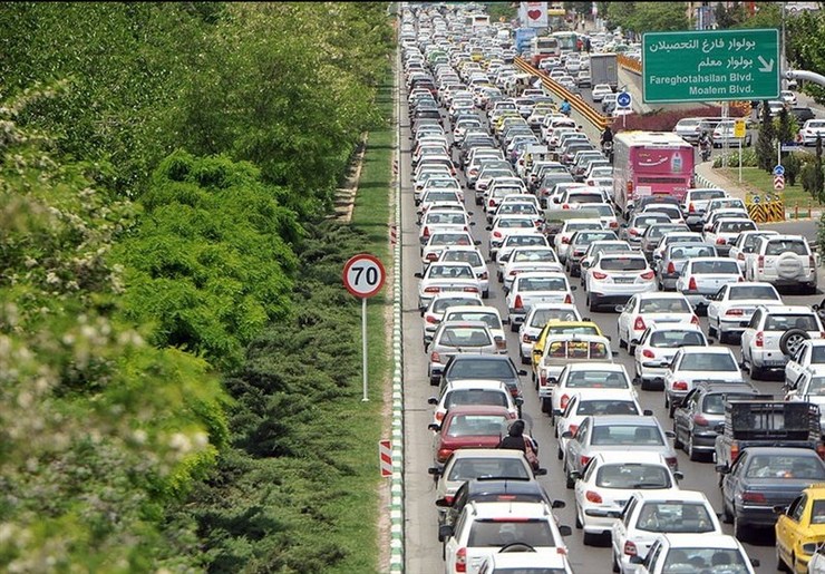 ترافیک در مسیرهای زیارتگاهی خراسان رضوی سنگین است