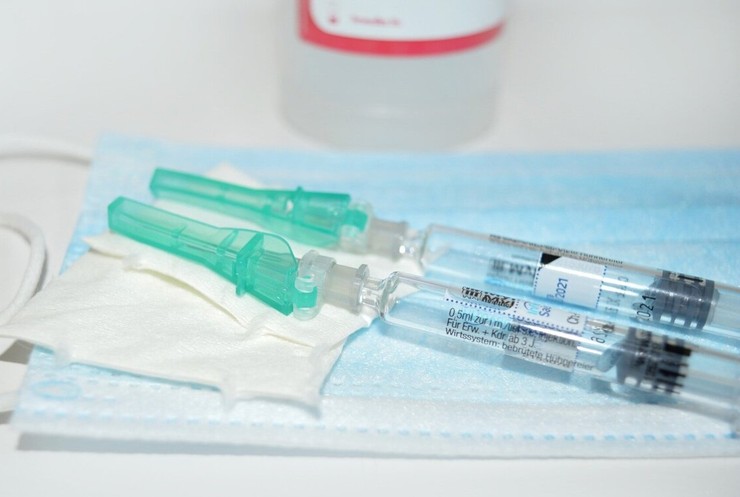 جزئیات توزیع واکسن آنفلوانزا ایرانی در داروخانه‌ها + قیمت (۱۲ آبان ۱۴۰۰)