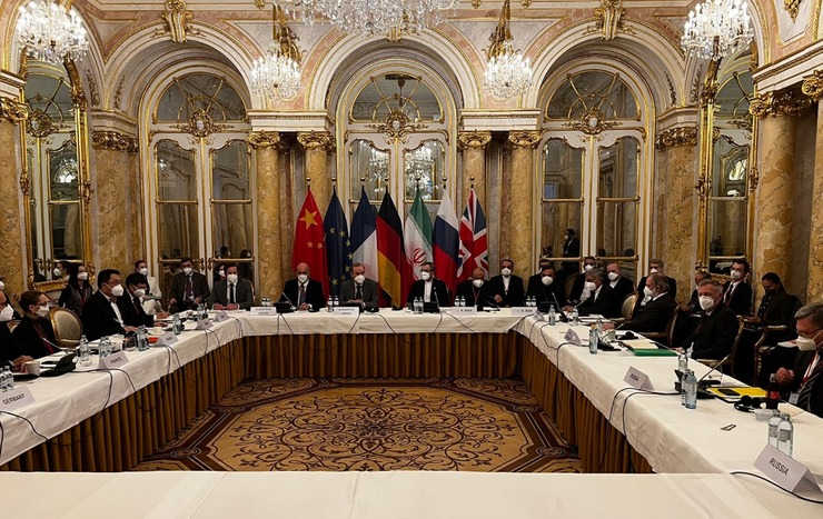 علی باقری کنی: ایران به موفقیت مذاکرات خوش‌بین است اما زودباور نیست