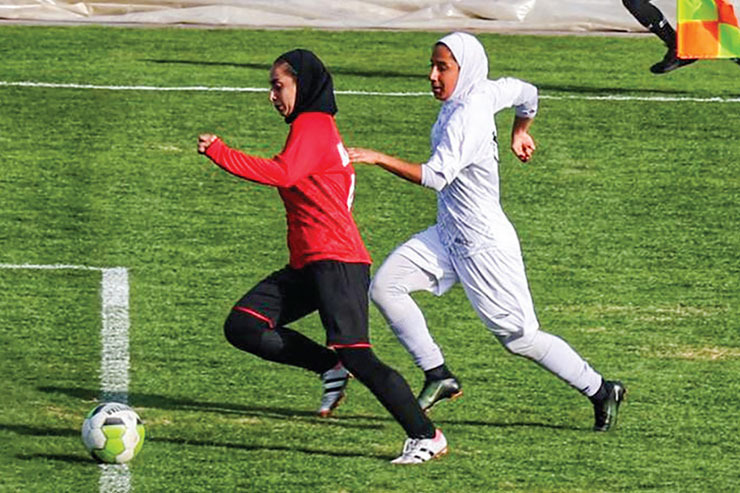 ادامه رقابت‌های لیگ برتر فوتبال بانوان: سیرجان به‌دنبال امتیاز از سرزمین فیروزه
