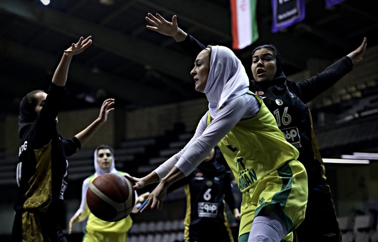 درخشش خدادادی مقابل چشم مربی تیم ملی بسکتبال زنان