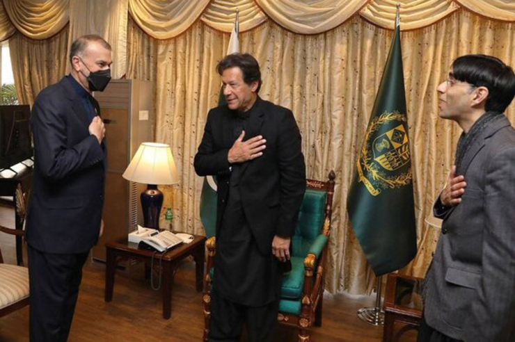 وزیر خارجه با نخست وزیر پاکستان دیدار کرد