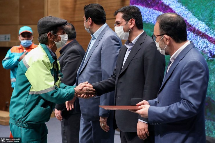 شهردار مشهد در مراسم تقدیر از دست‌اندرکاران ستاد استقبال از بهار ۱۴۰۱: امروز اکثر پروژه‌های عمرانی حائز اهمیت به بهره‌برداری رسید