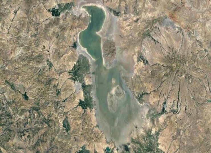 تراز دریاچه ارومیه ۶۸ سانتی‌متر کاهش یافت