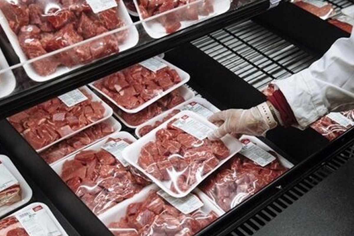 سرانه مصرف گوشت قرمز در خانوار‌ها چقدر است؟ | از ۱۶ کیلوگرم سال ۸۶ تا ۱۰ کیلوگرم سال ۱۴۰۰