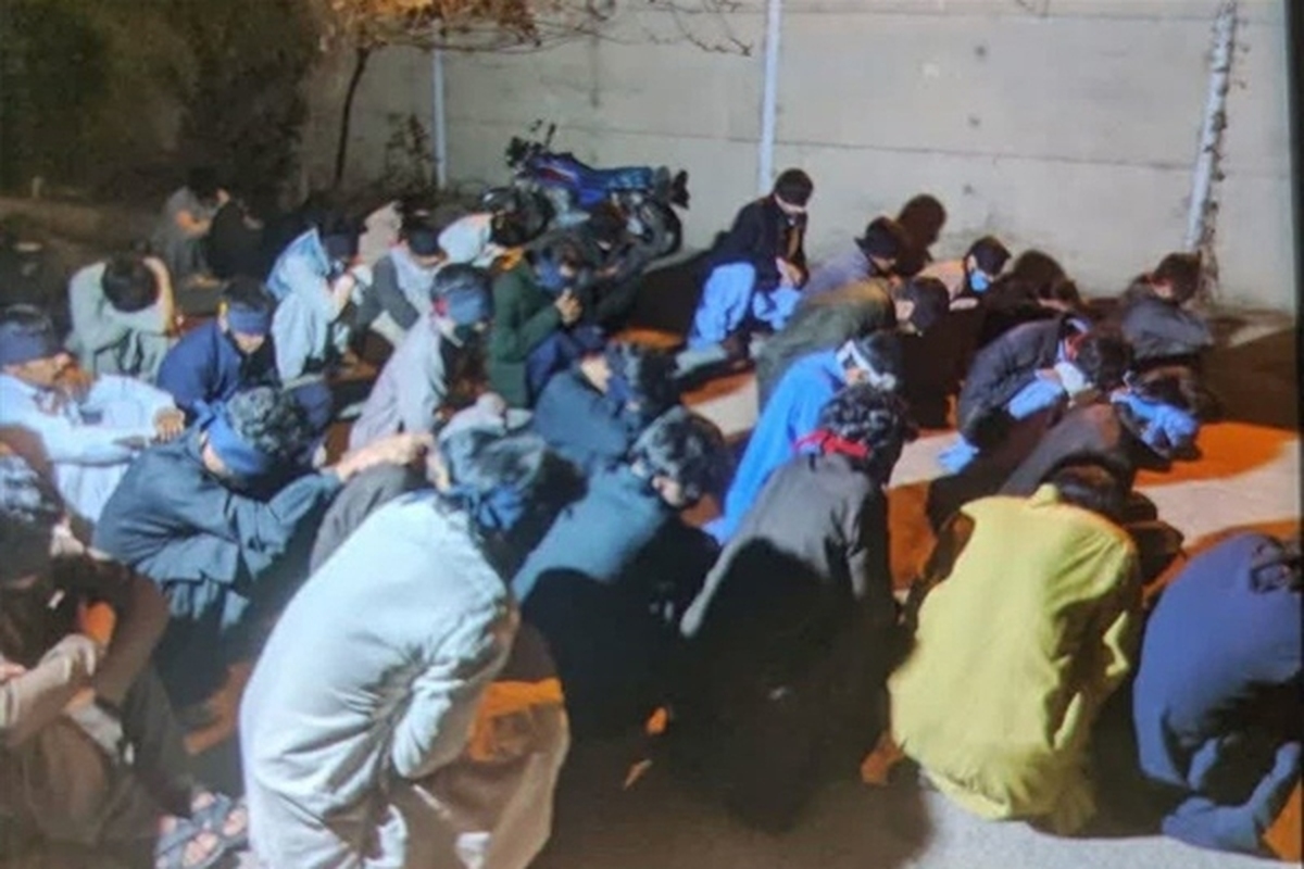 ۱۰۰ نفر از اراذل اوباش و سارقان مسلح سیستان و بلوچستان در دام وزارت اطلاعات، سپاه و فراجا + تصاویر