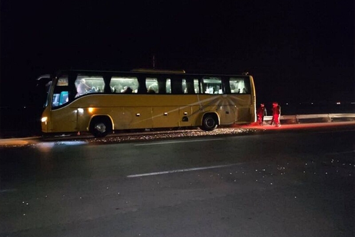 اتوبوس مسافربری مشهد به قم آتش گرفت + جزئیات