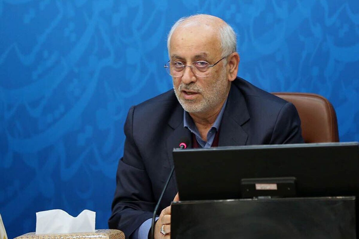 نماینده تهران: تمام گزارشات رئیس بانک مرکزی فرافکنی و غلط بود| تیم اقتصادی دولت تصمیمات غلطی می‌گیرد